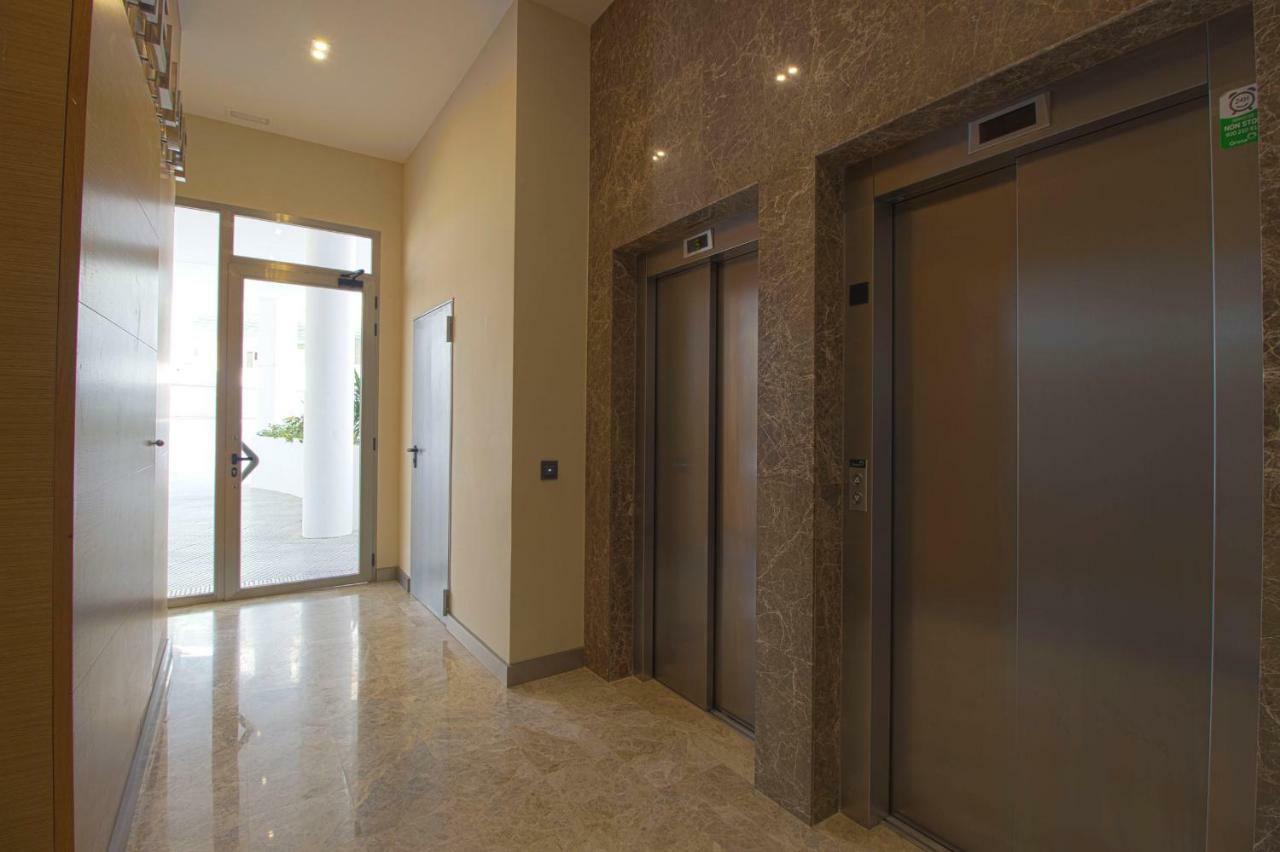 Beautiful Frontline Apartment Melioria With Panoramic Seaview กัลเป ภายนอก รูปภาพ